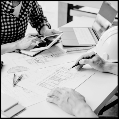 Arquitectos gestionando la planificación